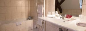 Hotels Auberge du Rempart : Chambre Familiale