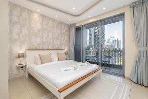 Sophisticated and Elegant 2BR in Downntown Dubai
