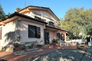 Villa Vallereale giardino e piscina uso esclusivo