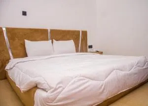 Responsible Leaders Hotel - Pakuro