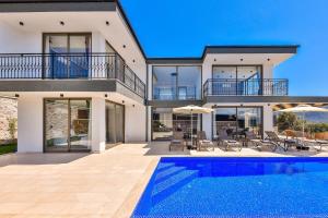 3 Bedroom Luxury Villa, Private Pool, Near Kalkan