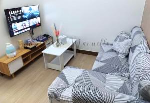 Casa Manuelle Staycation at Trees Residences