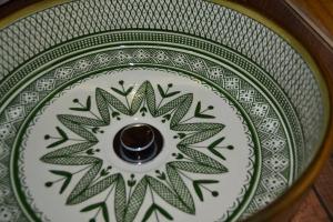 Traditional Log Cabin next to Harry Potter Studios