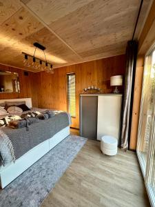 Baldones dabas retrīts - Exclusive private nature retreat with optional jacuzzi and sauna near Riga