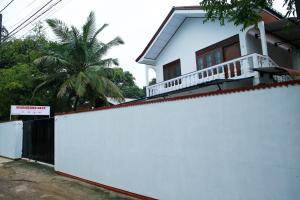Maradana Rest