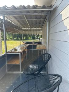 2 - 1000Mbps 1BR Mountain View - Bills Included