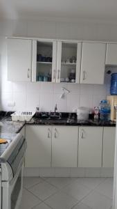 Apto Enseada completo