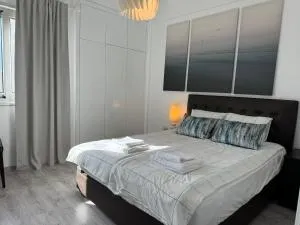 White 1-bdr apartment Agyos Tychonas - Parekklisha