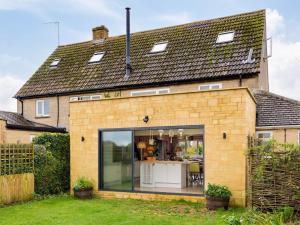 Idyllic family home Stunning views Garden - Pass the Keys