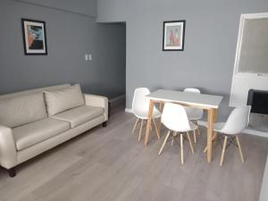 Monoambiente centrico al frente en mardel