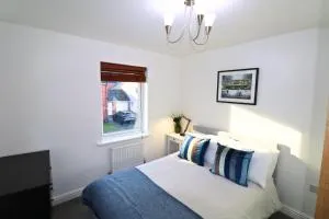 Bracknell Contemporary Stylish 3 bedroom in - Easthampstead