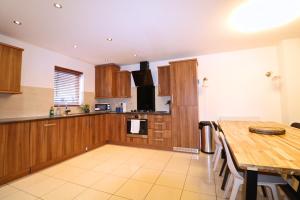 Bracknell Contemporary Stylish 3 bedroom in
