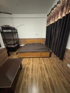 Peace Inn Cafe and kasolview homestay