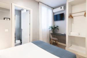 Double or Twin Room room in 8Rooms Madrid