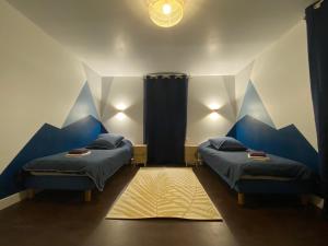 B&B / Chambres d'hotes Gite Le Cot a partager : Chambre Quadruple - Accessible aux Personnes à Mobilité Réduite