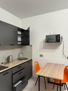 Two-Bedroom Apartment room in Chic and Sparkle