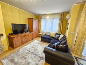 Two charming Studios in Trinity Bansko with balcony and free parking by Flat Mаnager