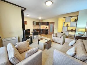 Two charming Studios in Trinity Bansko with balcony and free parking by Flat Mаnager