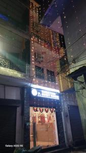 NARAYANI paying guest house
