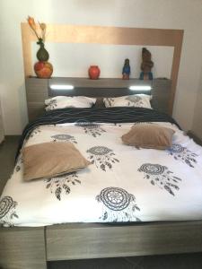 Appartements L-abri cotier du Pic Saint Loup dans l Herault : photos des chambres