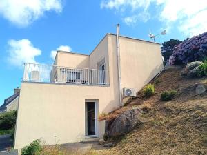 Villas Villa VUE SUR MER avec terrasse a 400m de la Mer a PLEUMEUR-BODOU - Ref 221 : photos des chambres