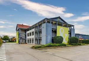 B&B HOTEL Dijon Marsannay - 萨维尼莱博恩