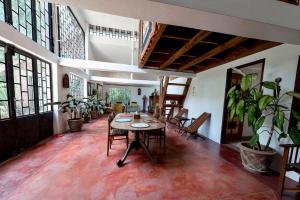 The River Villa Situated In A Lush Garden