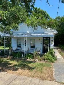 Lighthouse Point - 滨湖杰尼瓦