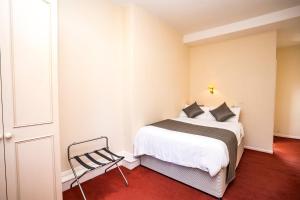 Standard Single Room room in Borough Arms Hotel