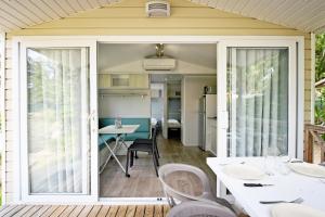 Mobile Home Roccapina (4pers) room in Camping Les Castors