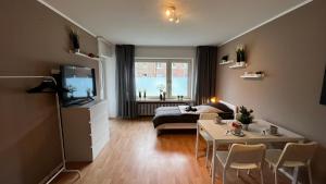 Geräumige Handwerkerunterkunft mit Balkon