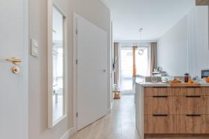 SuperApart Holzera 6 - Parking