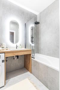 SuperApart Holzera 6 - Parking