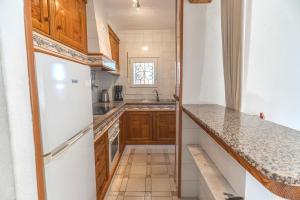 Bright & Spacious 2 Bedroom apartment Villamartin