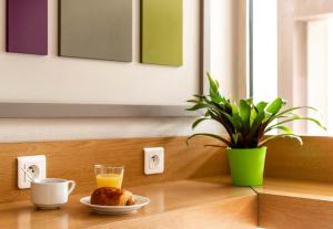 Hotels B&B HOTEL Montpellier 2 : photos des chambres