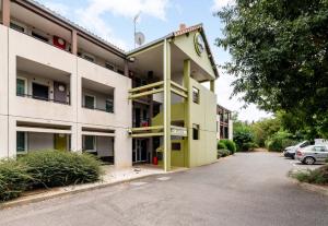 Hotels B&B HOTEL Montpellier 2 : photos des chambres