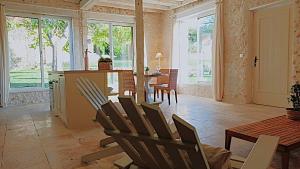 Maisons de vacances Cottages Piscine Tennis 22pers : photos des chambres