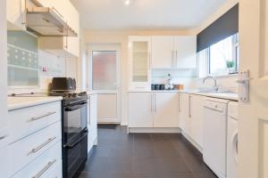 Charming & Spacious City Centre House - Perfect for Family & Contractor - Sleeps 8