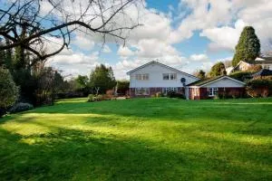 3 Bedroom Luxury Villa - 布希