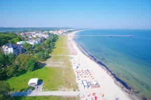 Villa Strandeck FeWo8 - strandnah, Meerblick, Balkon