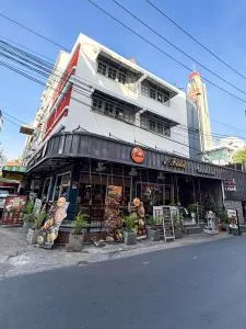 JC House Hotel - Makkaszan