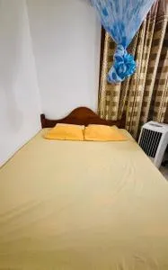 Suresh HomeStay - 恩比利皮蒂耶