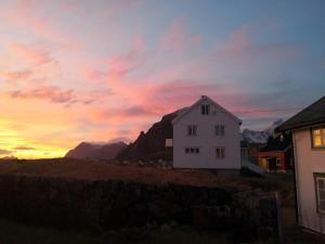 House with amazing view & location in Tind