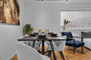 Northstay - The Urban City Haven, Free Parking, Sleeps 6