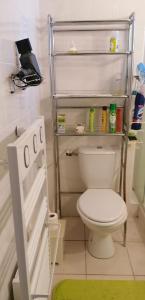 Appartements Appartement cosy a Saint-Mamet - 36 m² - Vue montagne : photos des chambres