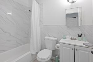 Evergreen Stay Apt 20 Min to NYC