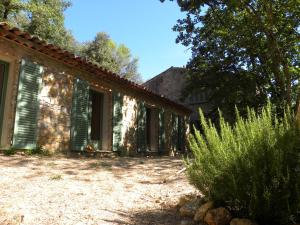 Maisons de vacances Bastide provencale du XVIIIeme en bordure du fleuve Argens sur terrain de 2 ha : photos des chambres