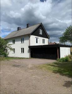 6 sovrum 9 bäddar 11 sovplatser