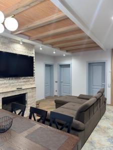 Апарт Злата