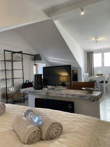 KLARA Studio Apartment, old town house, SEA VIEW